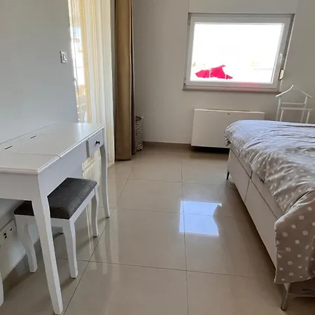 فيلة Leandra فودنيان