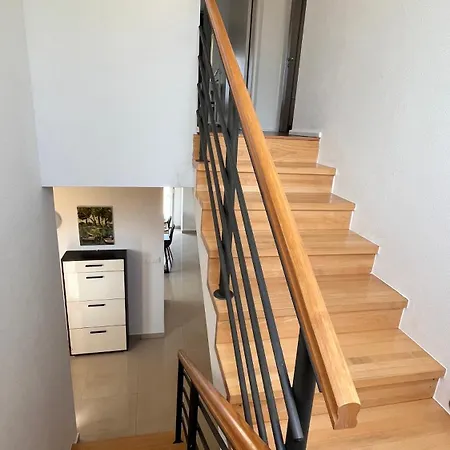 Leandra فودنيان